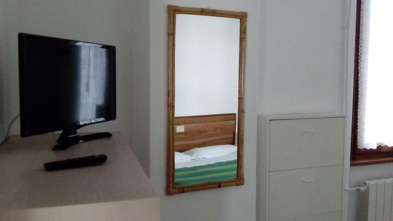 Casa Vacanze Da Graziella Lovere Eksteriør billede